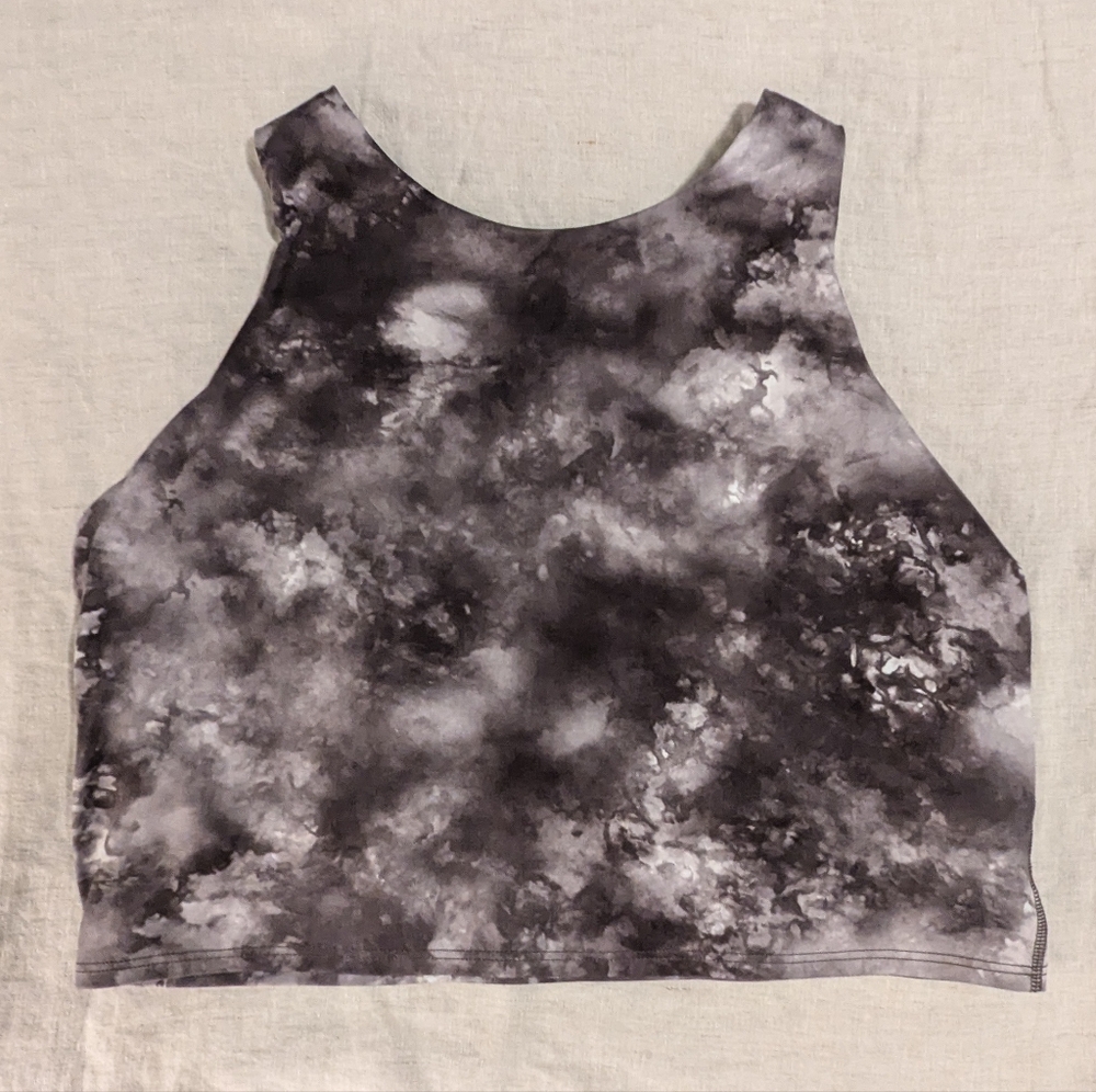 Athleta xl conscious crop in black tie dye
